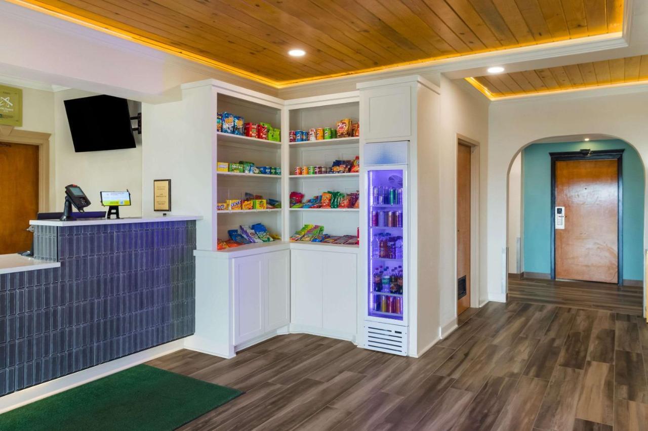 Quality Inn & Suites Pearl-Jackson Εξωτερικό φωτογραφία