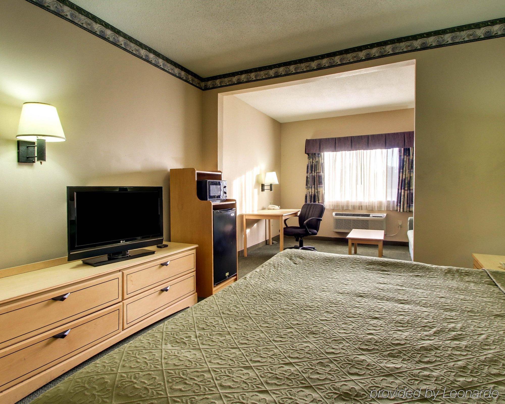 Quality Inn & Suites Pearl-Jackson Εξωτερικό φωτογραφία