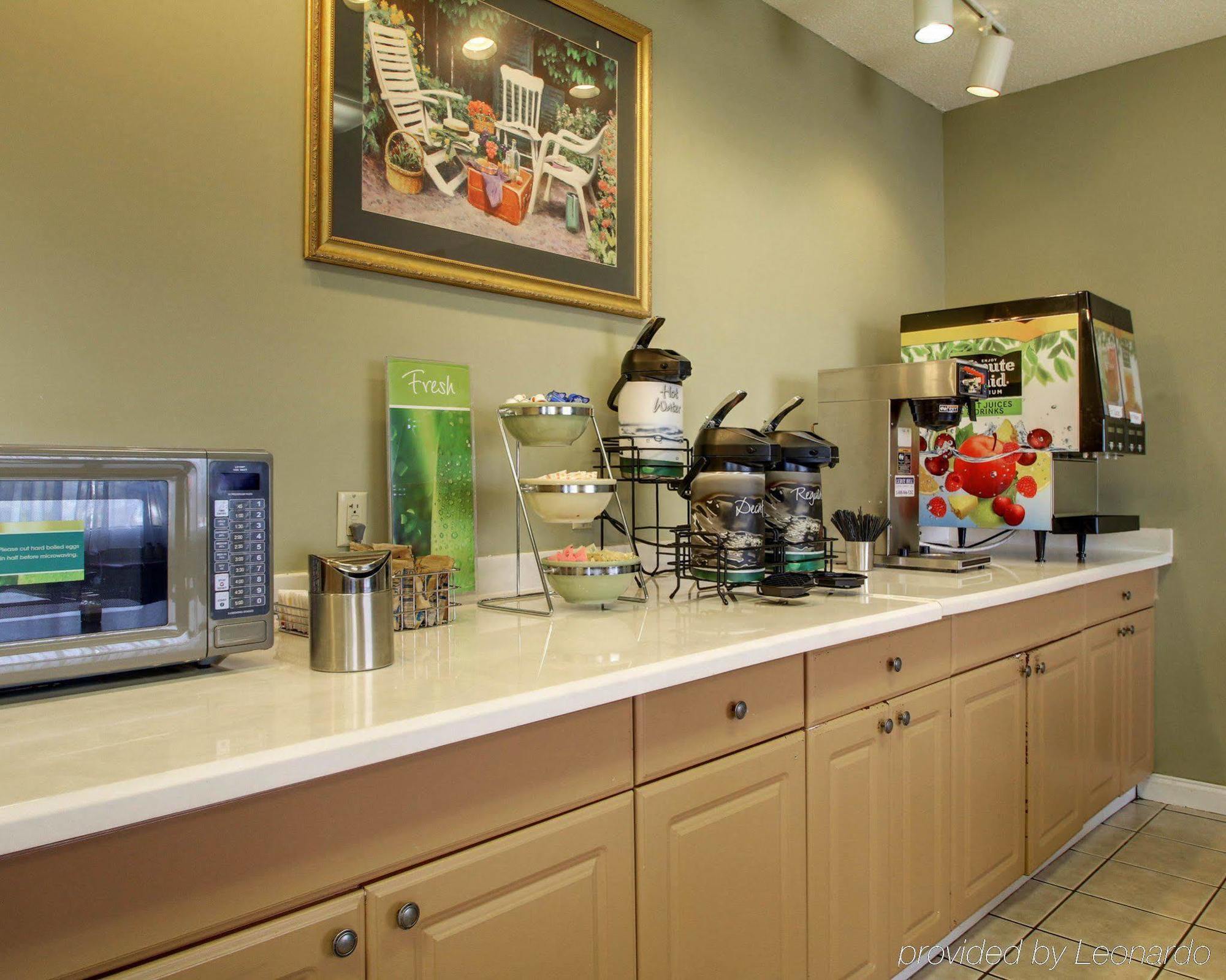 Quality Inn & Suites Pearl-Jackson Εξωτερικό φωτογραφία